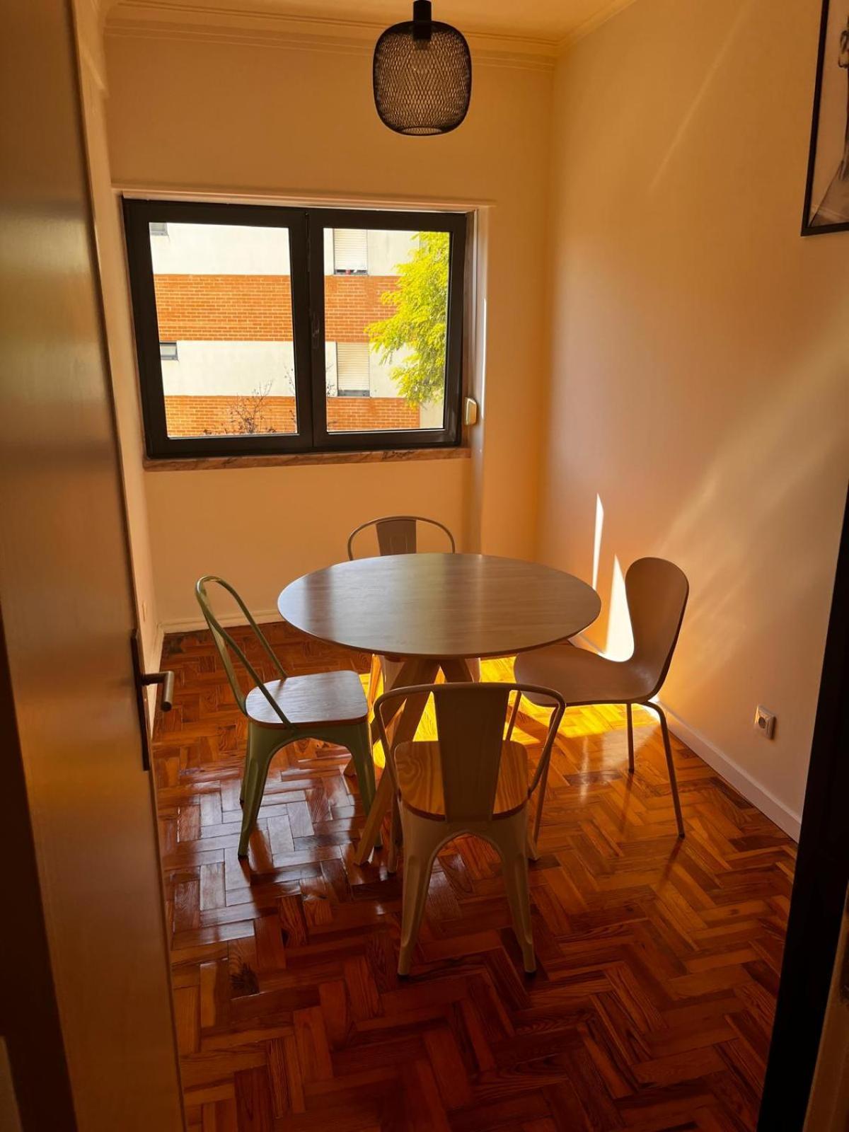 Do Bairro Hostel